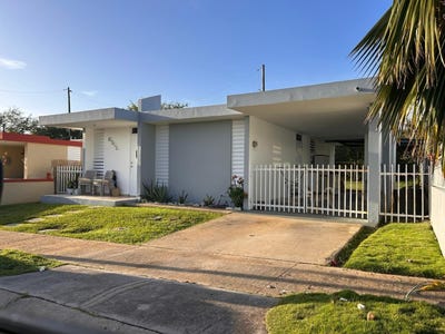 /international/us/0315-calle-ambar-isabela-pr-110107586386/