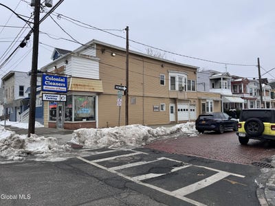 /international/us/177-n-allen-street-albany-ny-110105930838/