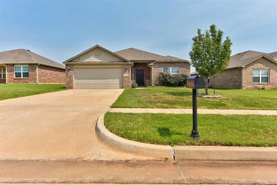 /international/us/2029-w-oak-valley-way-mustang-ok-110101399825/