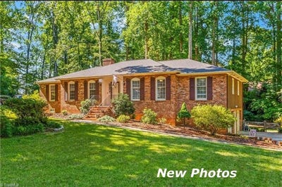 /international/us/108-spillsbury-court-clemmons-nc-110107342661/