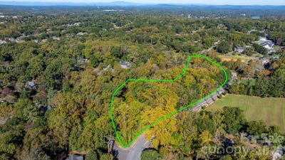 /international/us/6th-street-nw-hickory-nc-110120771059/