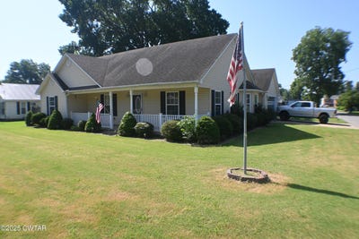 /international/us/20-poplar-st-finley-tn-110101196937/