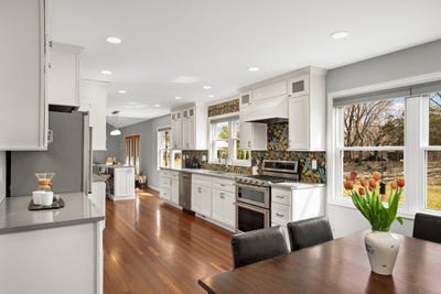 /international/us/3645-laurel-drive-deephaven-mn-110107206232/