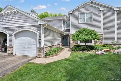 /international/us/2142-carriage-hill-circle-lapeer-mi-110108352436/