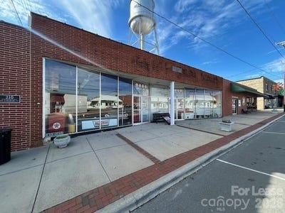 /international/us/206-e-main-street-rockwell-nc-110105837467/