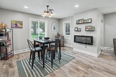 /international/us/1012-w-2nd-street-pella-ia-110109620991/
