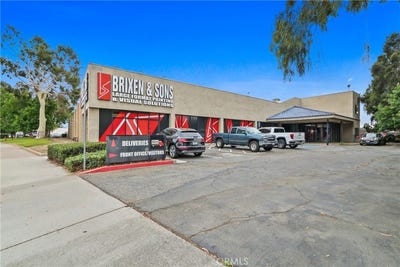 /international/us/2100-s-fairview-street-santa-ana-ca-110108552674/