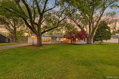 /international/us/6576-inkster-road-west-bloomfield-twp-mi-110104242137/