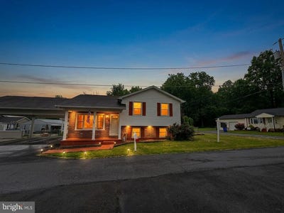 /international/us/4-s-altamont-avenue-thurmont-md-110107929715/