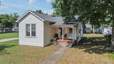 /international/us/1005-brookley-street-greenfield-il-110119959203/