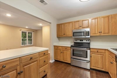 /international/us/347-potomac-drive-bernards-twp-nj-110108378512/