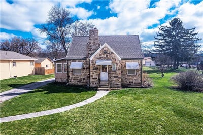 /international/us/1531-maple-avenue-elmira-ny-110106753214/