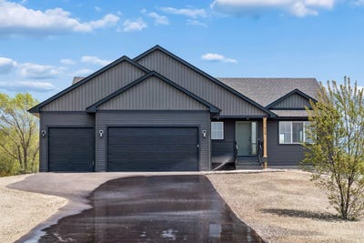 /international/us/22890-zion-parkway-nw-oak-grove-mn-110119689218/