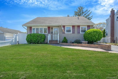 /international/us/477-n-indiana-avenue-lindenhurst-ny-110107996752/