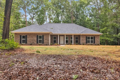 /international/us/222-elm-street-mocksville-nc-110100560539/