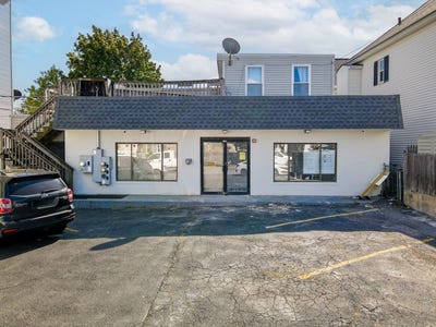 /international/us/230-cumberland-rd-lowell-ma-110108437373/