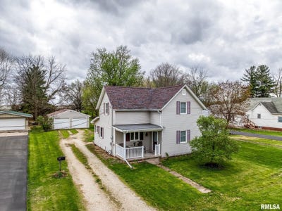 /international/us/917-w-6th-avenue-monmouth-il-110107383849/