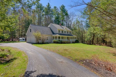 /international/us/110-christopher-road-north-yarmouth-me-110108032394/