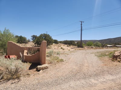 /international/us/2-valle-escondido-placitas-nm-110107513895/