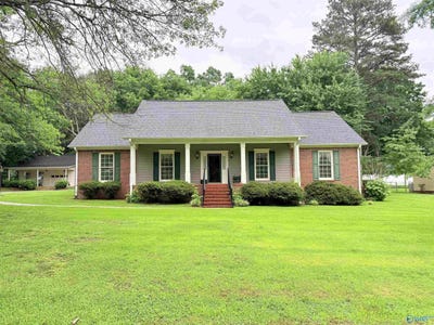 /international/us/1014-crestwood-drive-albertville-al-110108410063/
