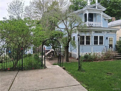 /international/us/184-e-7th-street-oswego-ny-110108202750/