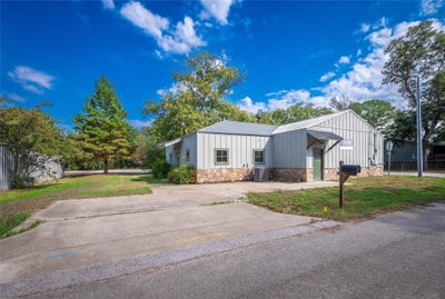 /international/us/1508-cypress-st-bastrop-tx-110120460296/