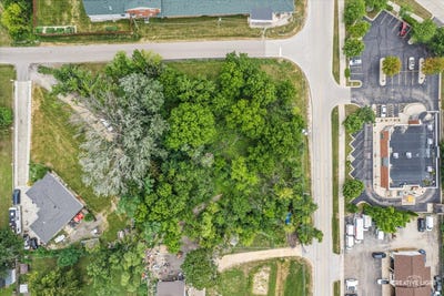 /international/us/1000-south-road-fox-river-grove-il-110119453182/