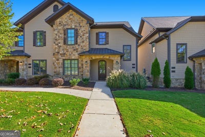 /international/us/17-cottage-lane-toccoa-ga-110103070570/