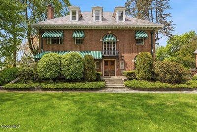 /international/us/100-s-manning-boulevard-albany-ny-110107997483/