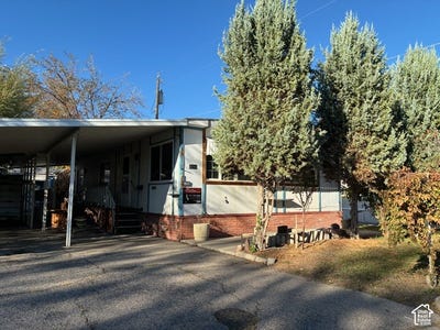 /international/us/239-e-detroiter-ave-murray-ut-110120717957/