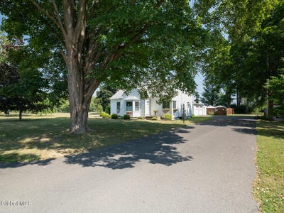 /international/us/26-eichybush-road-kinderhook-village-ny-110101301621/