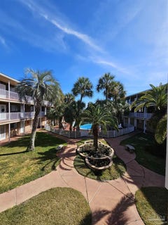 /international/us/600-scenic-hwy-pensacola-fl-110105753437/