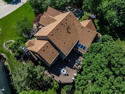 /international/us/215-s-33rd-street-west-des-moines-ia-110108553056/