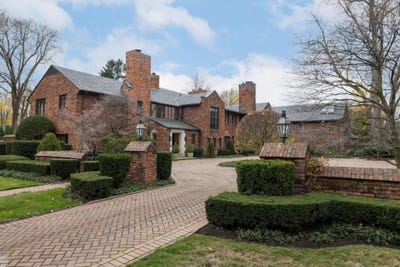 /international/us/379-lakeland-street-grosse-pointe-mi-110099579223/