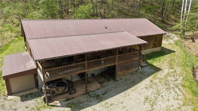 /international/us/123-fox-trot-road-looneyville-wv-110107568901/