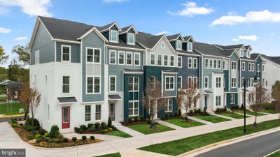 /international/us/1-mulberry-lane-manassas-va-110107167946/