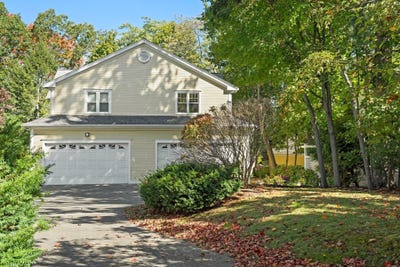 /international/us/23-25-woodbine-st-newton-ma-110120422010/