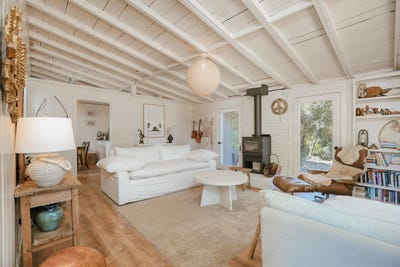 /international/us/15-fremont-lane-santa-barbara-ca-110100918503/