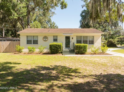/international/us/2708-rosemont-avenue-port-royal-sc-110100451716/