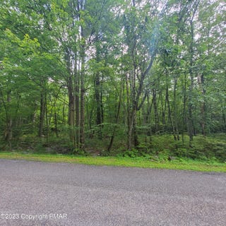 /international/us/cypress-drive-jim-thorpe-pa-110085721009/