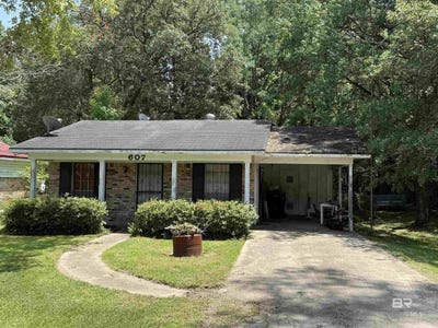 /international/us/607-w-lee-street-chickasaw-al-110098655496/