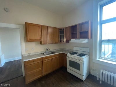 /international/us/153-155-ellison-st-paterson-city-nj-110108711340/