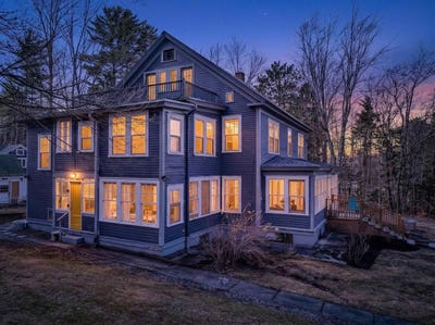 /international/us/92-pinewood-avenue-bethlehem-nh-110107257703/