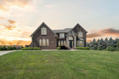 /international/us/48391-sherwood-drive-plymouth-mi-110101191499/