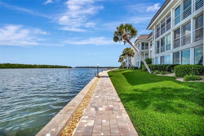 /international/us/4310-falmouth-drive-longboat-key-fl-110105047879/