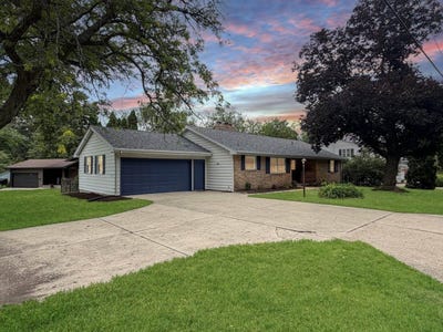 /international/us/1734-west-stephenson-street-freeport-il-110109116066/