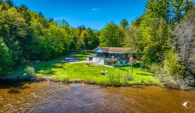 /international/us/2-pinehurst-road-saranac-lake-ny-110108385178/