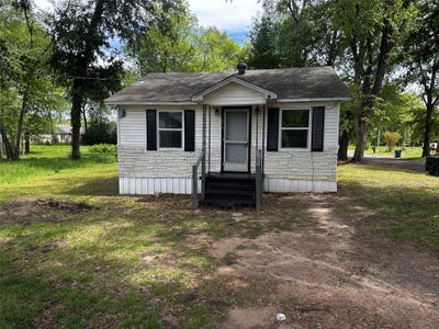 /international/us/379-s-center-street-gladewater-tx-110107052260/
