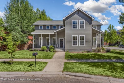 /international/us/355-meadow-drive-basalt-co-110108269585/