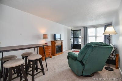 /international/us/1118-passover-road-osage-beach-mo-110108501392/